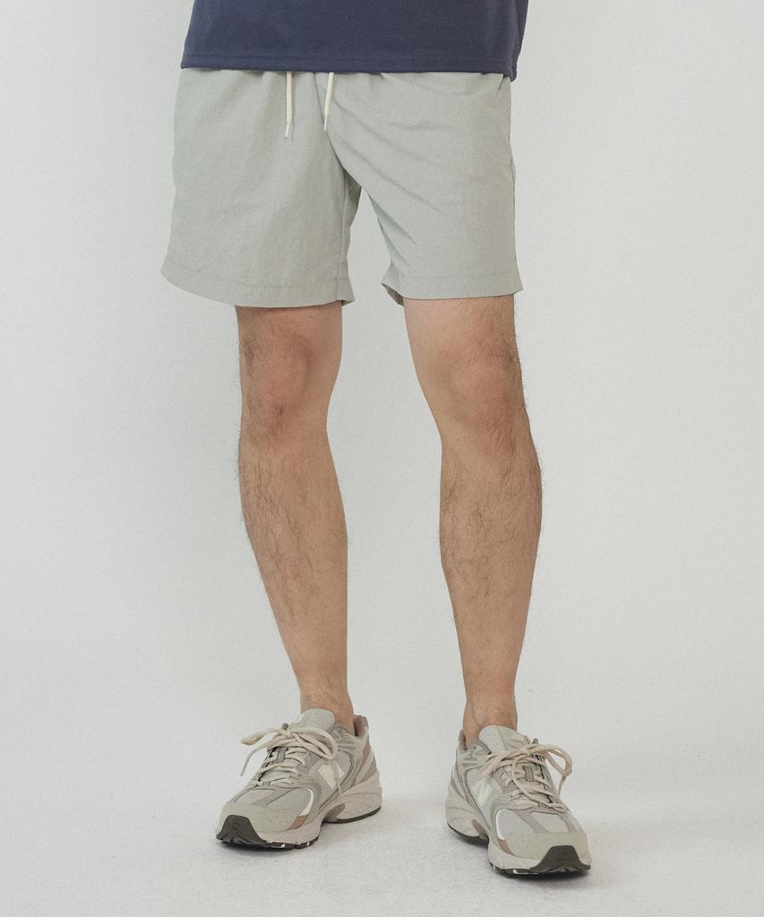 ANALOG MOOD Standard Nylon Shorts (Light Grey)