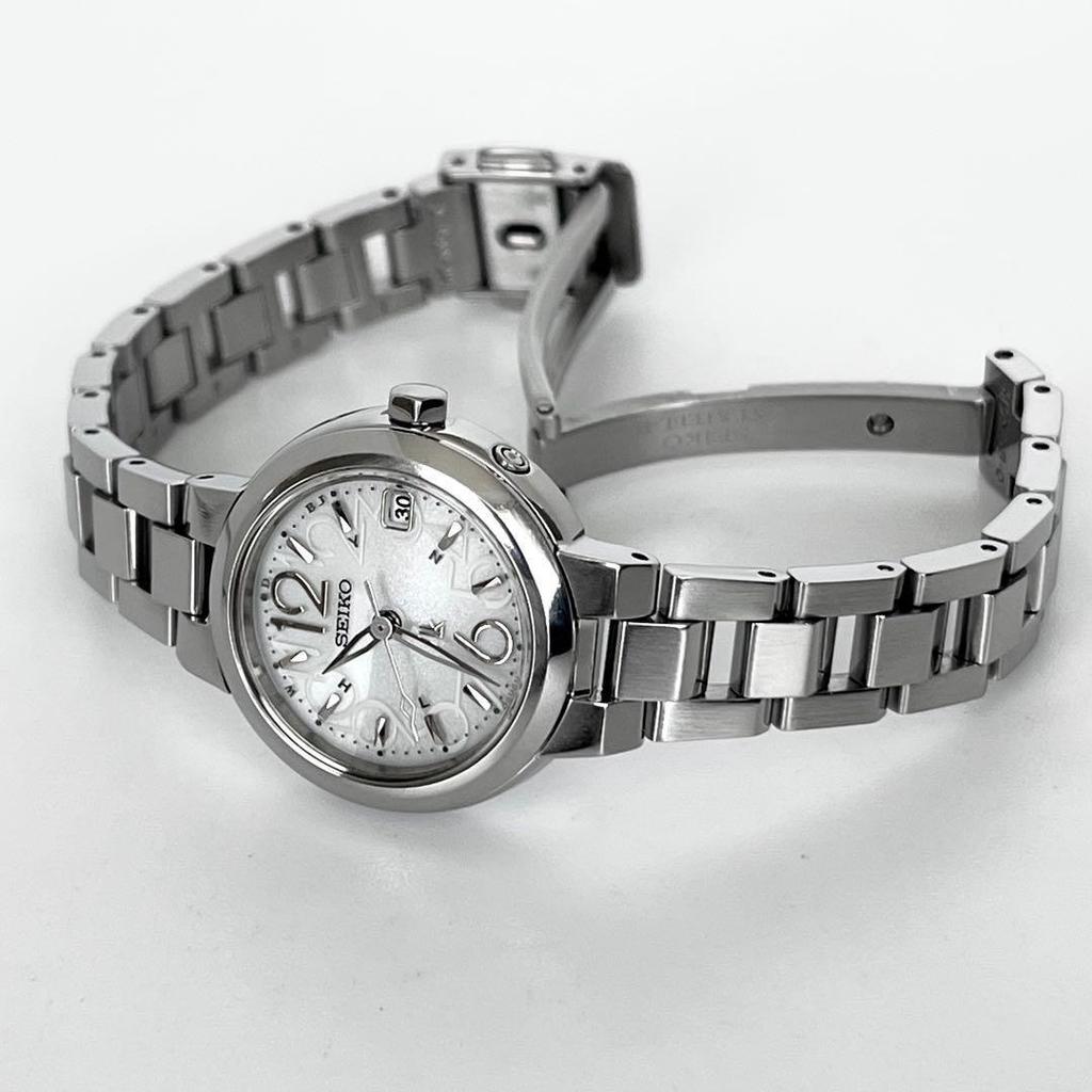 Used Seiko Lukia Ladies Watch, Working, Radio Solar S2392
