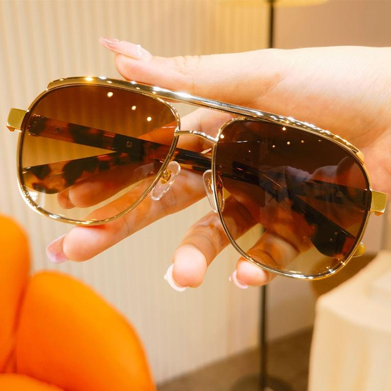 Luxurious And Versatile Personalized Sunglasses For Men And Women Fashionable Pilot Metal Sunglasses Coutdoor Casual Sunglasses