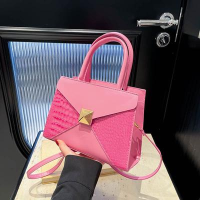 Fashion Niche Design Shoulder Messenger Bag 2025 New Retro Large-capacity Commuter Bag Casual Texture Small Square Bag