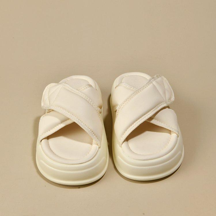 

Шлепанцы с дерьмом женские летние 2025 новые маффины толстая подошва нескользящие крест на липучке пляжные шлепанцы на одной подошве 40