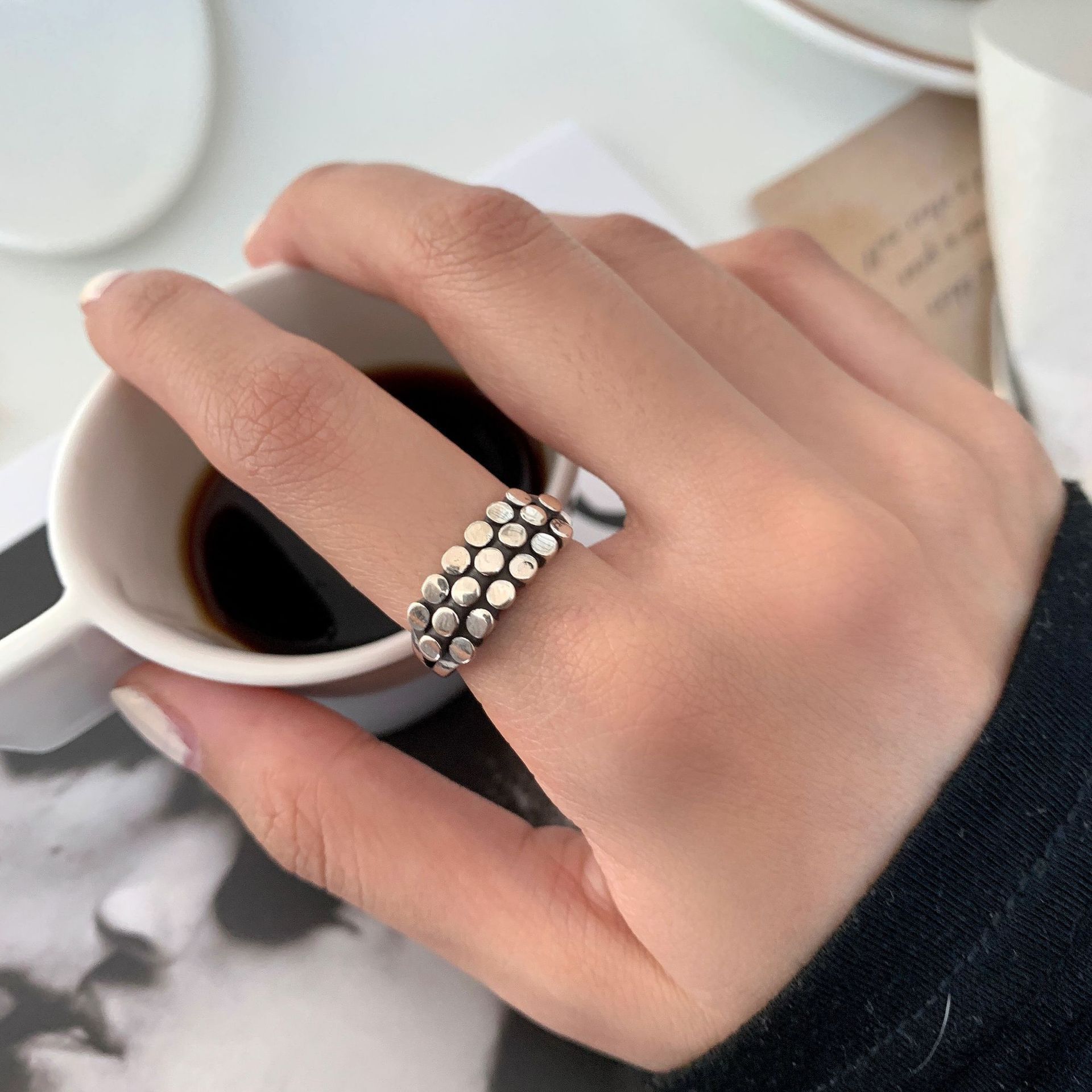 

Niche Design Ripples Wave Temperament Ring Female Ins Wind Fashion Simple Retro Heavy-working Open Finger Ring Casual Everyday Dainty Minimalist Ring