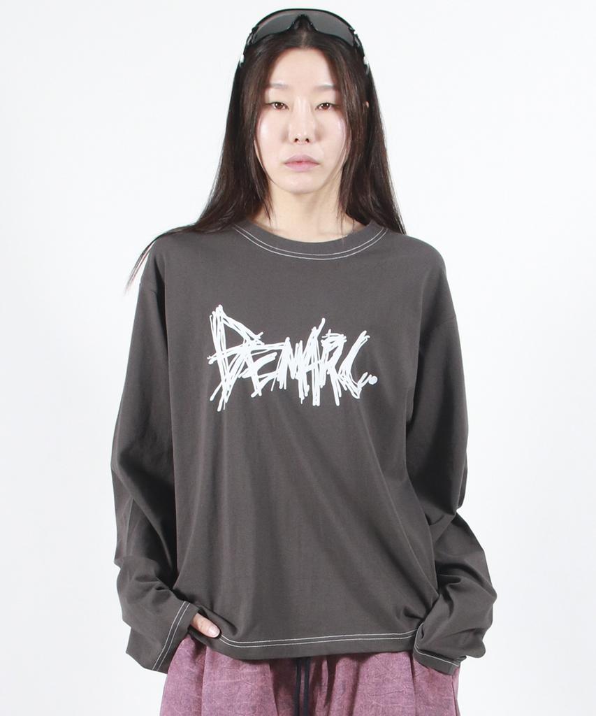 Deumakeu Graffiti Logo Text Boxy Long Sleeve - Charcoal