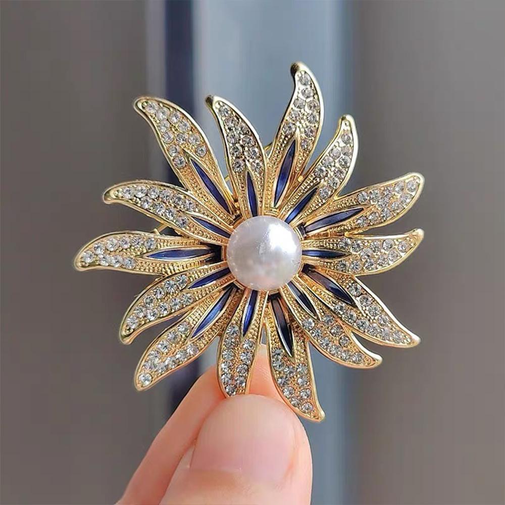 Exquisite Simulation Pearl Sunflower Brooches Lapel Pin Lady Rhinestone Flower Brooches Corsage Coat Wedding Jewelry For Women