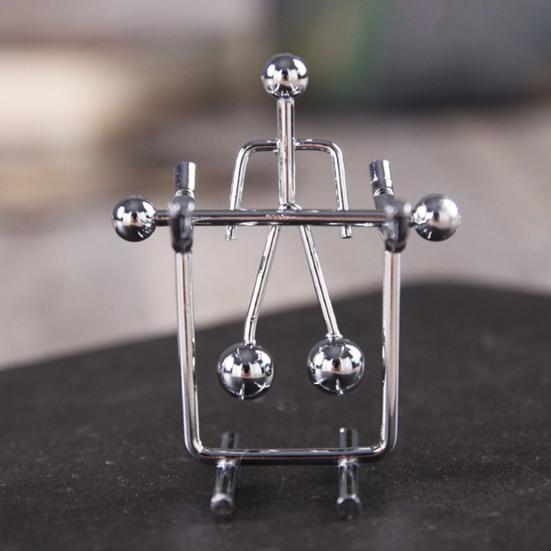 Mini Balancing Iron Men Toy Helicopter Weightlifter Horizontal Bar Guitar Man Physics Balance Toy Tumbler Kinetic Art Decompressive Desk Toy Home