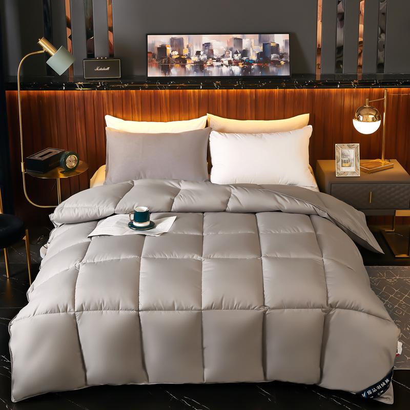 

Уютное осенне-зимнее толстое пуховое одеяло - односпальное и двуспальное, однотонное, с наполнителем из перьев и шелка. 200x230cm (10 jin) серый