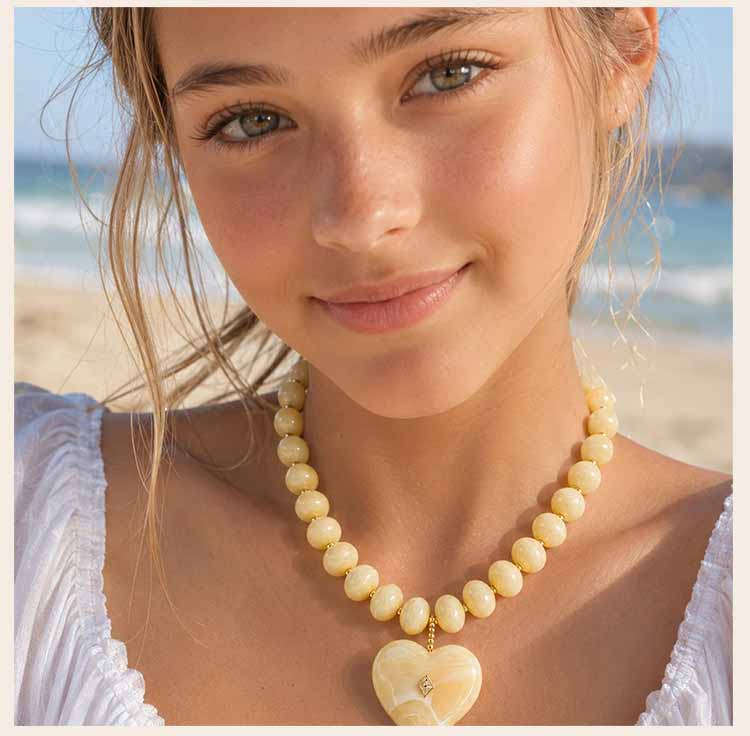 Rainbow Resin Bead Necklace for Women, Chunky Pave Crystal Large Heart Pendant, Dopamine Summer Beach Y2K Statement Jewelry