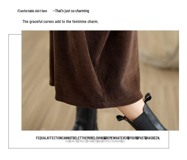 Women's Plus Size High Neck Mid-Length Dress - Fashionable, Slimming, Casual Long Sleeve for Winter and Autumn