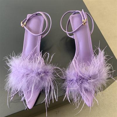 Sandales à Talons Design Mode Sandales Pelucheuses Femmes Talons Bas Fins Mode Bout Pointu Sangle Cheville à Boucle Chaussures Slides Sandalias De Mujer