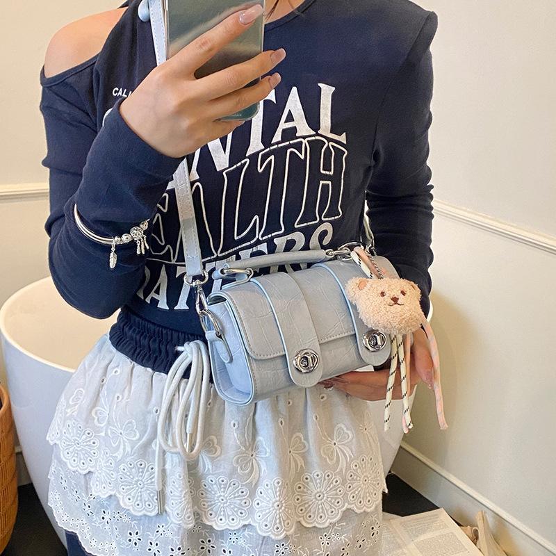Fashion Versatile Handbag Women's New Casual Commuter Shoulder Messenger Bag