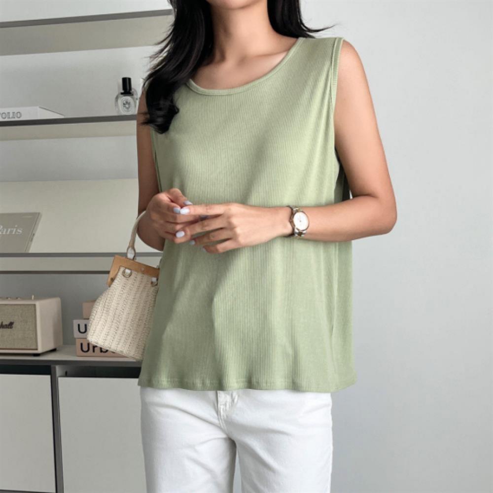 New Arrivals Open Run Women Sleeveless Round Neck Stretch Top