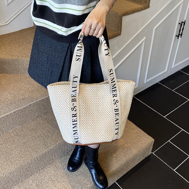 Woven Straw Shoulder Bag With Zipper Closure For Beach And Holiday Use