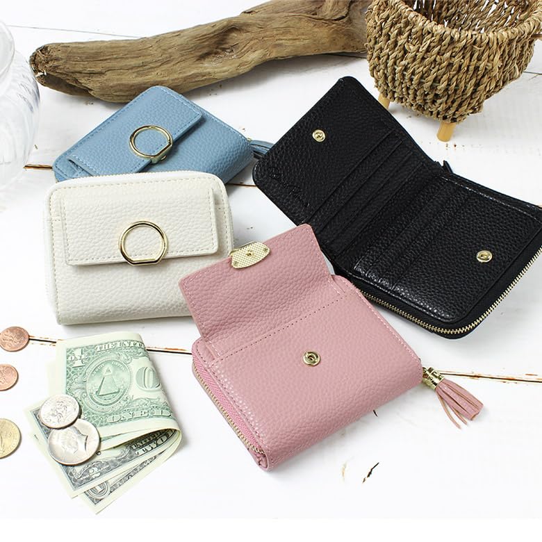 Carteira Mini Dobrável Feminina Blanc Pomme, Pequena e Compacta, com Pingente, Cabe 8 Cartões, Fácil de Usar, Aparência de Couro Genuíno, Elegante, Azul Claro, bp-1033