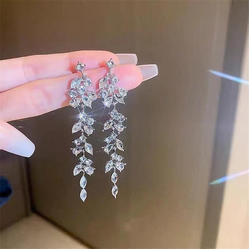 ZAKOL Elegant Sparkling Crystal Tassel Earrings for Women Geometric Hanging Drop Party Wedding Ear Zircon