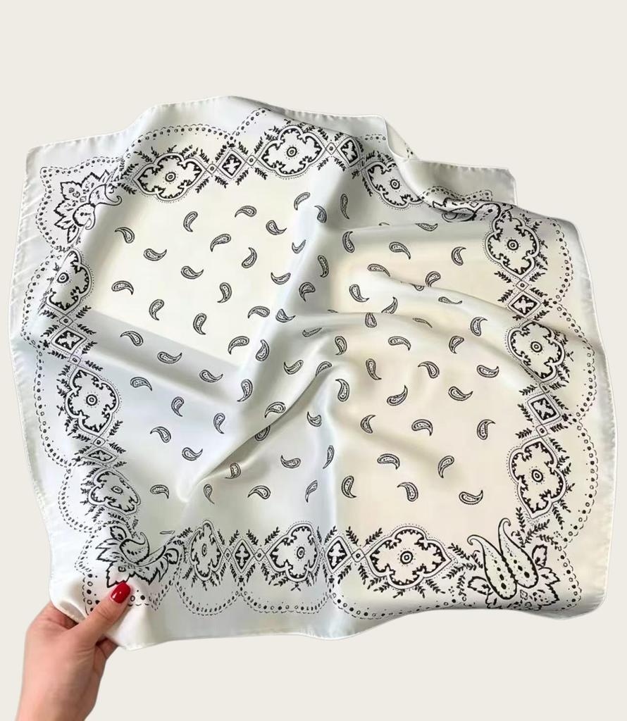 Retro Paisley White Silk Scarf: Versatile 70cm Summer Accessory & Gift