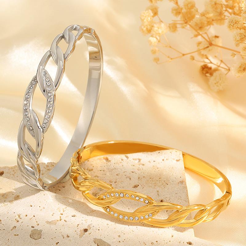 Winding Women's Light Luxury High-end Fashion Niche Design Bracelet Bracelet