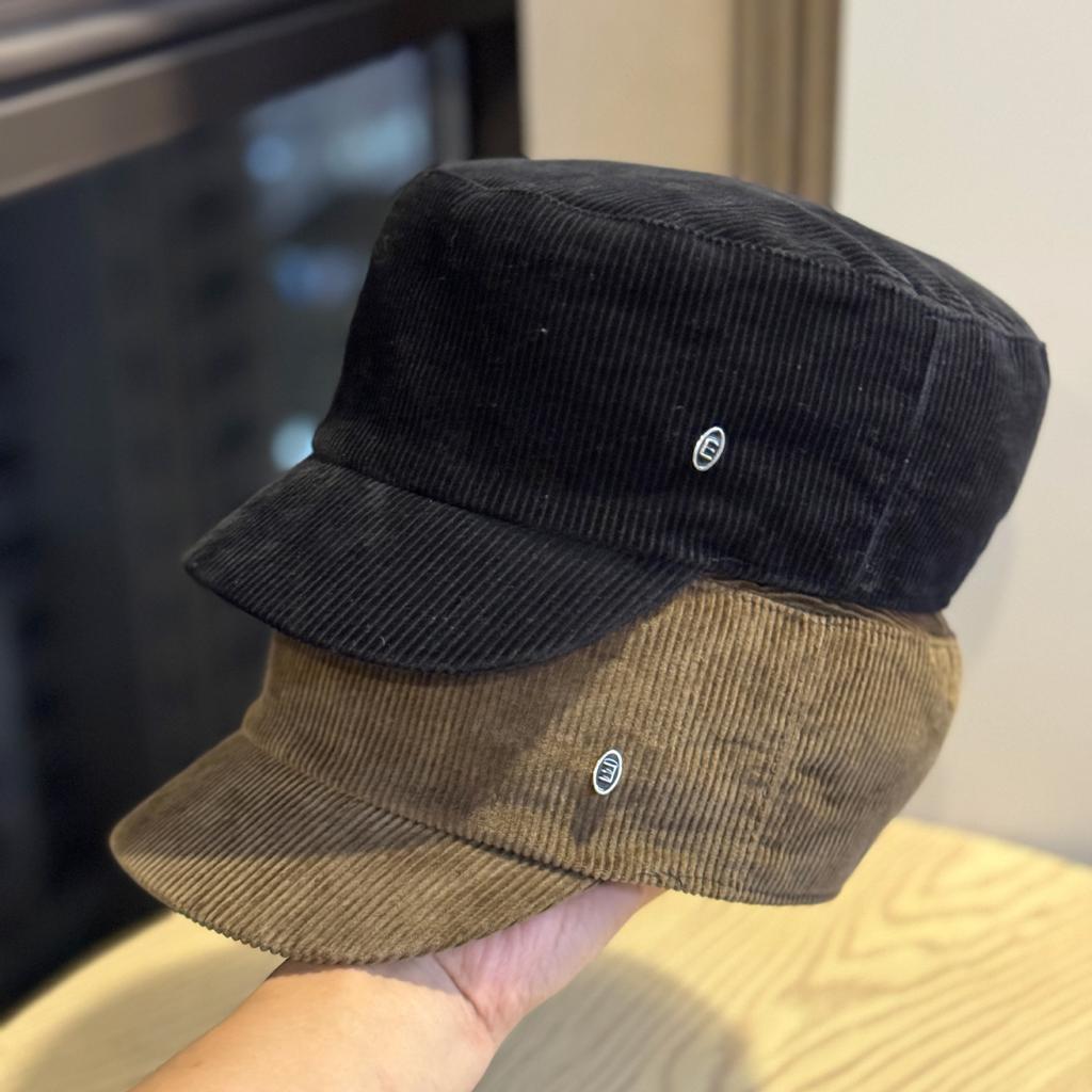 Autumn and Winter New Corduroy Hong Kong Style Flat Top Cap Versatile Temperament Wide Brim Atmospheric Flat Top Hat Fashionable Hat