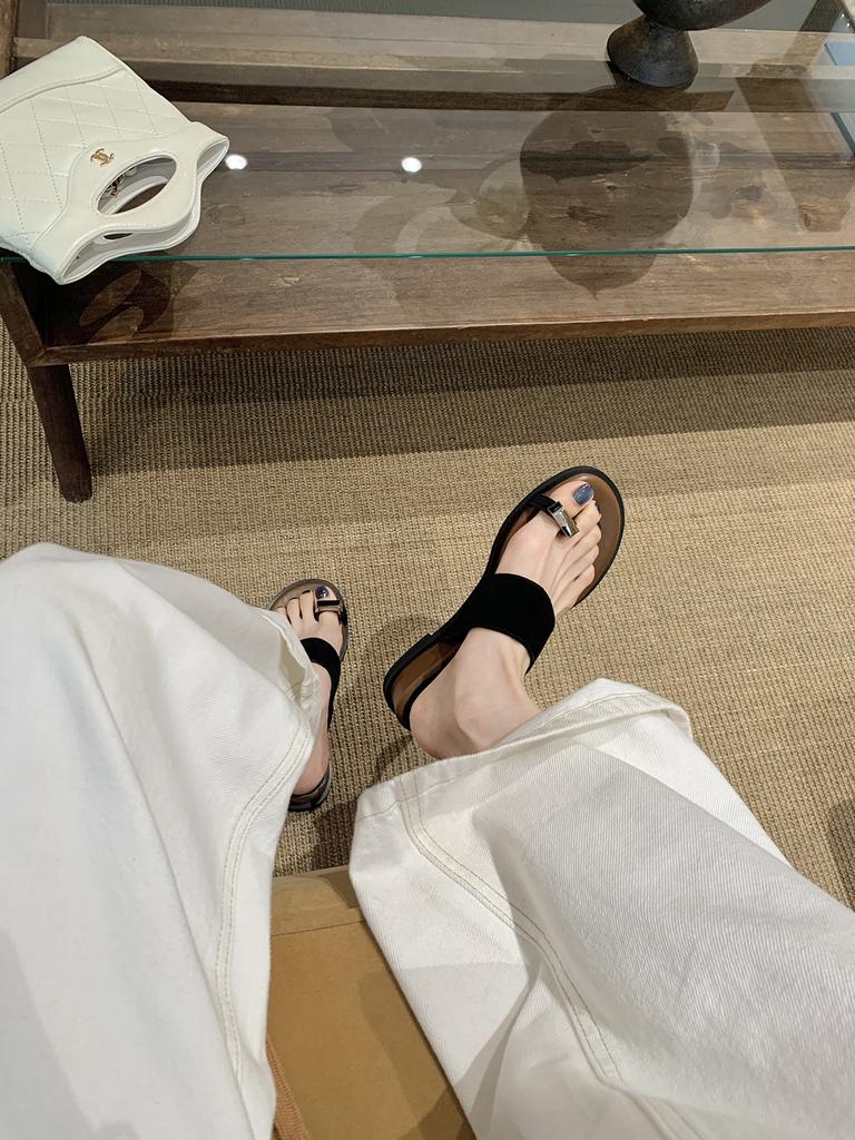 Fashion Women's One Word Slippers 2025 Summer New Outdoor Breathable Clip Toe Wedge Flat Shoes Fashion Height Increase Slip On Sandals