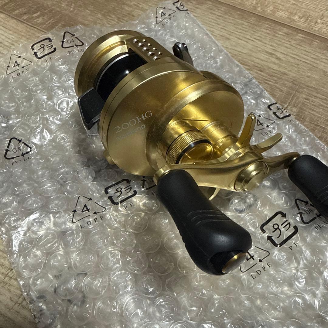 Used SHIMANO CALCUTTA CONQUEST 200HG main body