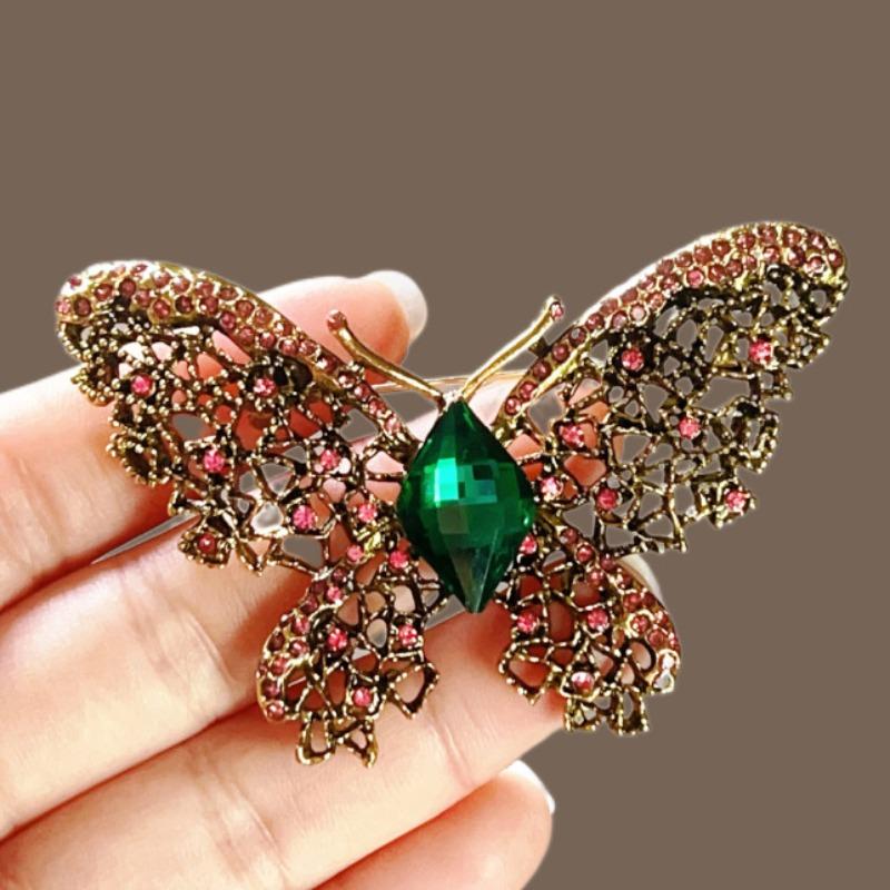 Exquistie Fashion Vintage Crystal Butterfly Brooches Pins for Women Coat Jewelry Accessories Gift
