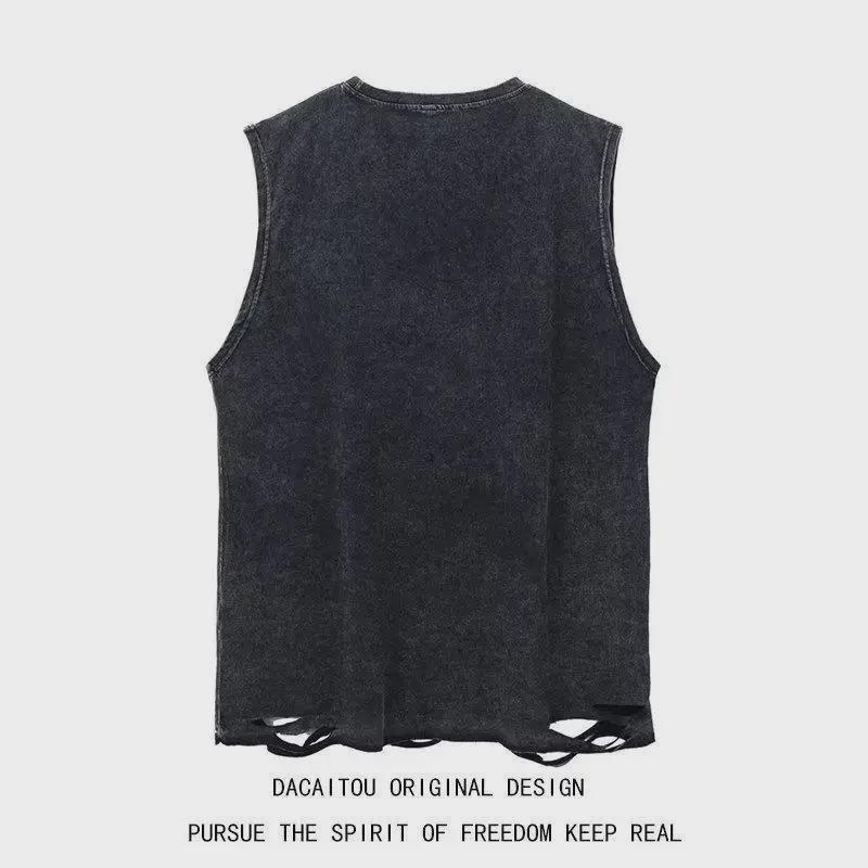 Trendy herreermløs hiphop-vest: Moderne High Street-mote