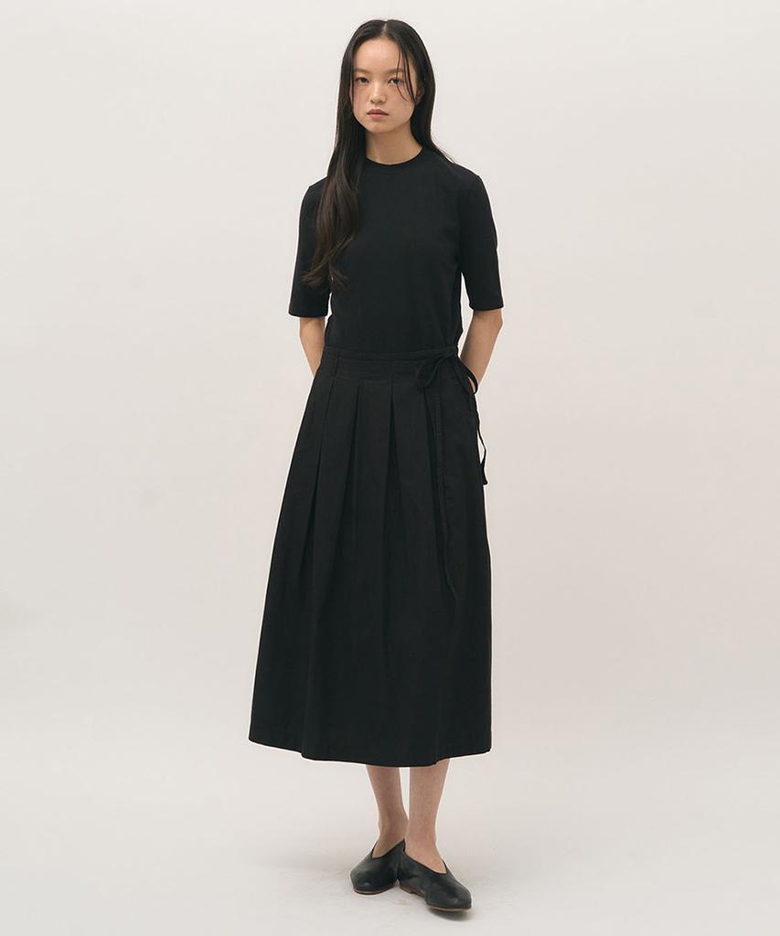 Leopeusaideuhwaiteulabel Serene Pleated Skirt Crow