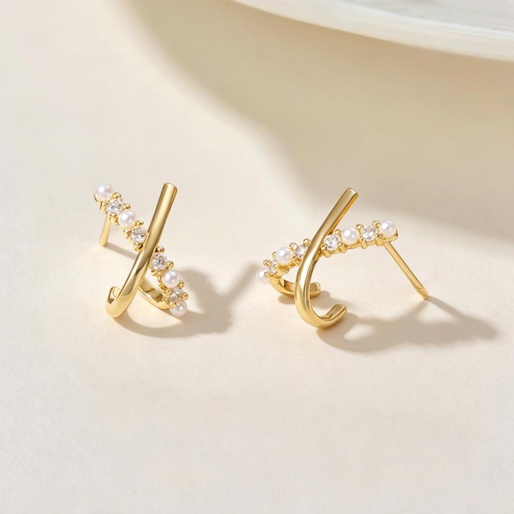 Gold-Plated Silver Needle Freshwater Pearl Flower Earrings - Elegant French Light Luxury for Women