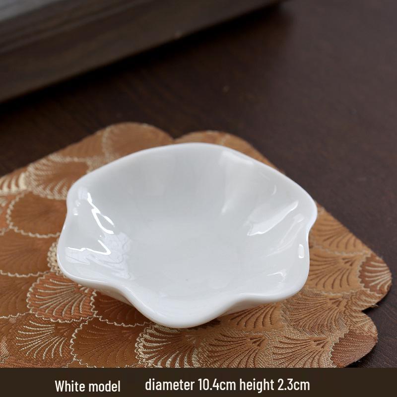 Retro Japanese Ceramic Dipping Dish for Home Decor, Snacks, Sushi, and Seasoning.