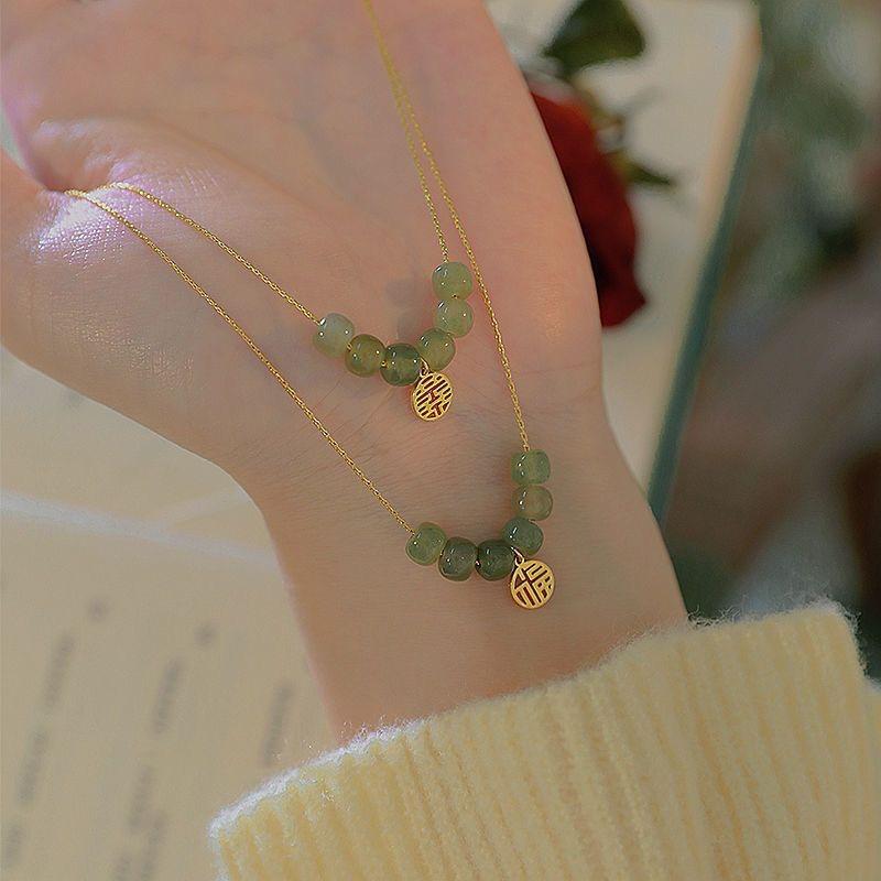 

Супер фея стеклянный камень бусины ожерелье женское простое инс нишевый дизайн чувство нефрита ключичная цепочка темпераментные переливные бусины