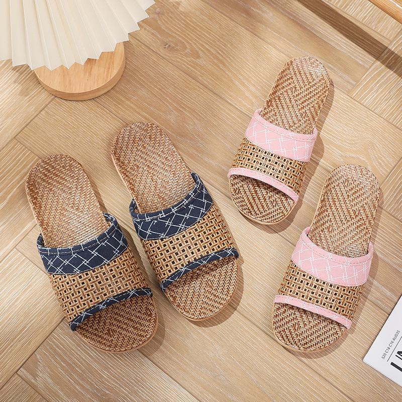 Breathable Rattan Slippers for Couples, All-Season Indoor Wear, Women's Woven Bamboo-Linen, Wooden Floor Friendly.