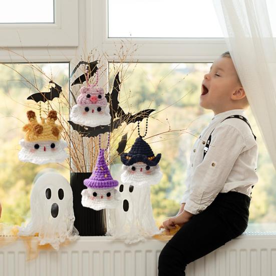Ornamento Fantasma all'Uncinetto di Halloween Carino Fatto a Mano Lavorato a Maglia Rana/Gatto/Ragno/Fragola Fantasma Decorazione da Appendere per Retrovisore Auto