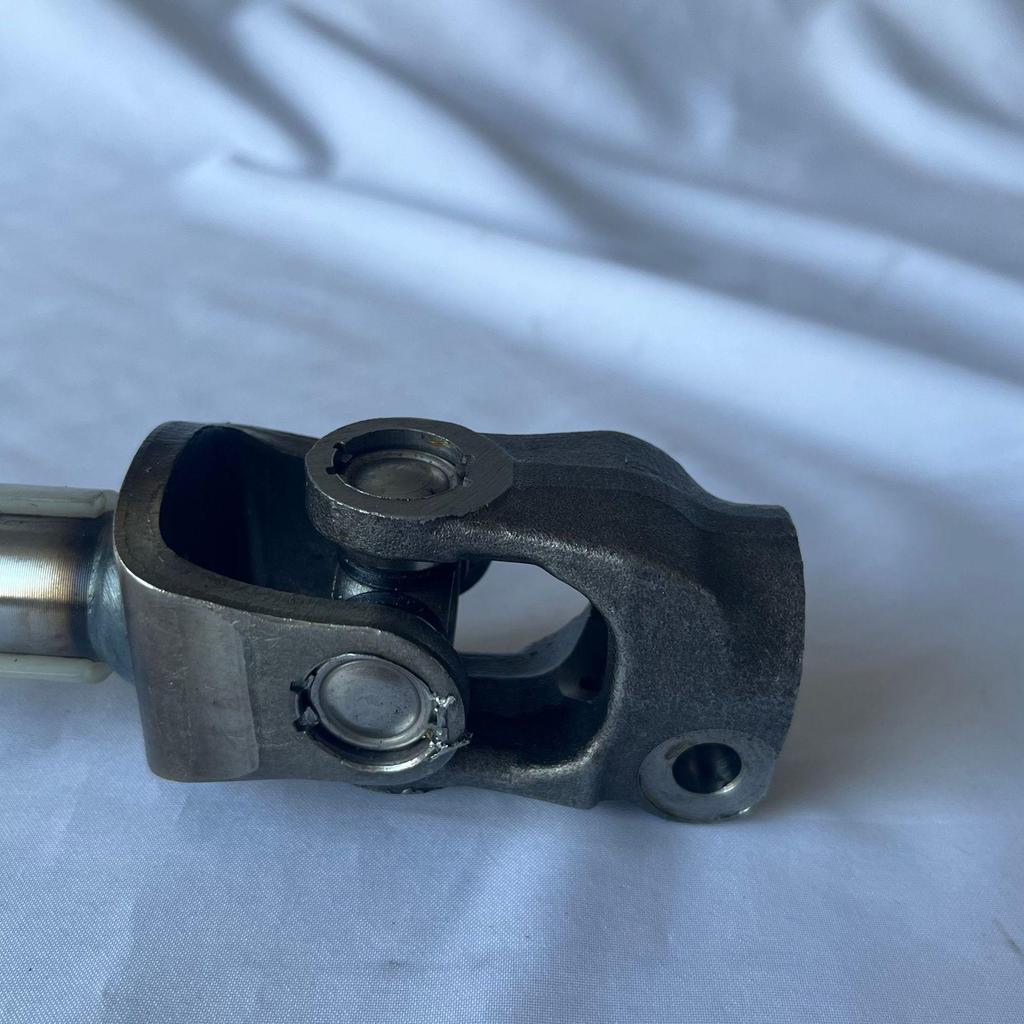 Toyota RAV4 Przekładnia kierownicza Przegub Cardana Wał krzyżakowy 45260-42090