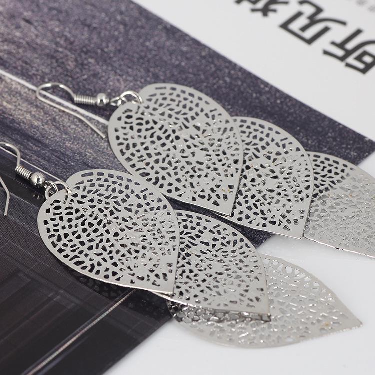 Elegant Creative Leaf Earrings for Women - Versatile, Exaggerated Fashion Studs