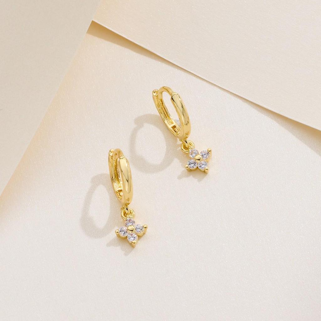 2025 Versatile Four-Leaf Clover Bracelet for Women - Japanese & Korean Style, Niche Design, Light Luxury, High-End Cold Aesthetic