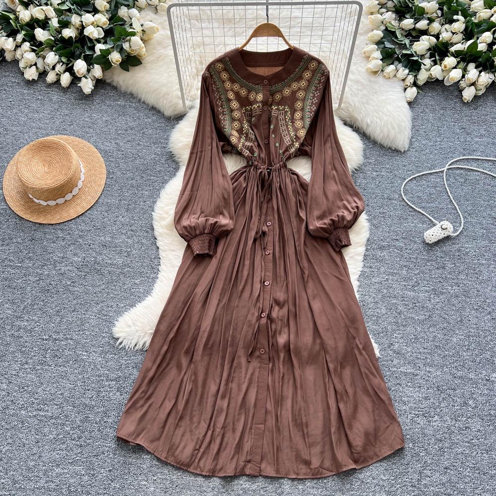 Women's Retro Embroidery Heavy Work Waist Cinching Single Button Ele Long Dress