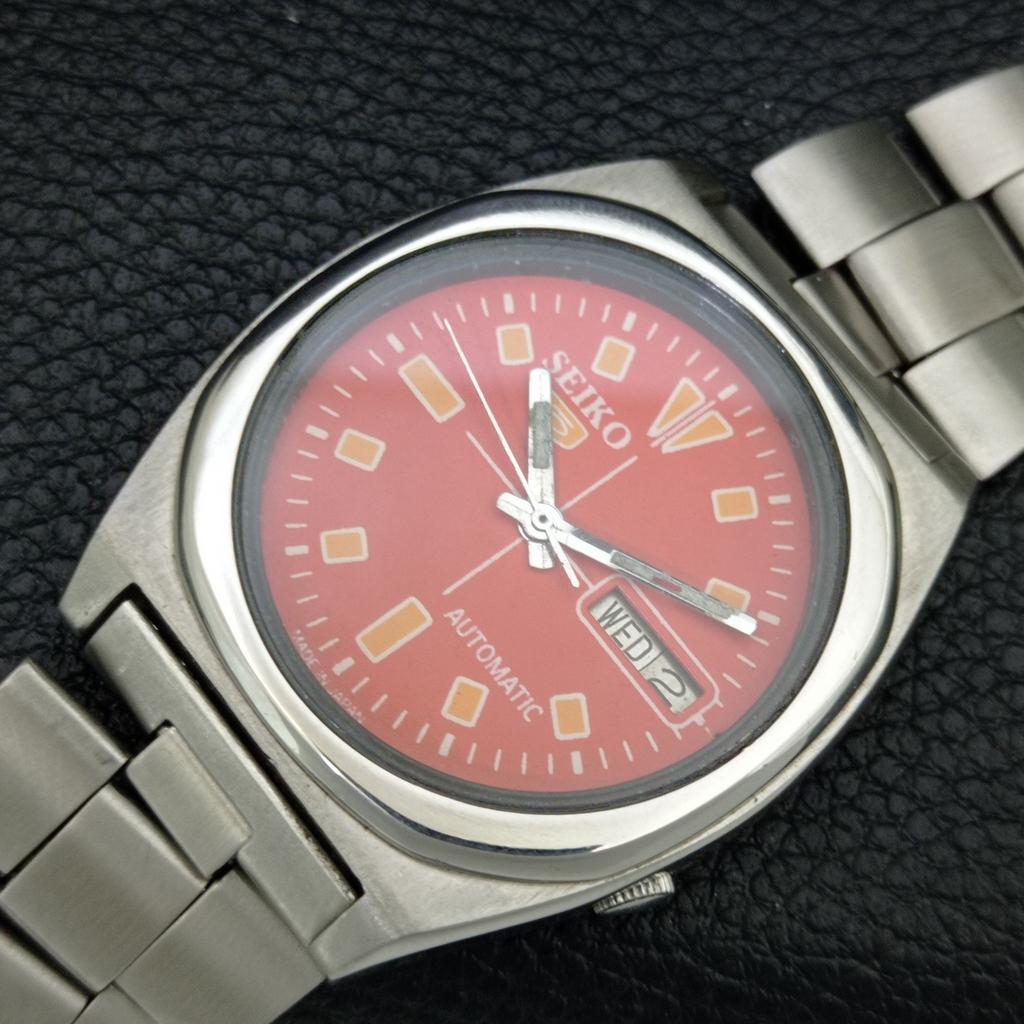 GENUINE VINTAGE SEIKO 5 AUTOMATIC 7009A JAPAN MENS ORANGE DIAL WATCH a708437-1