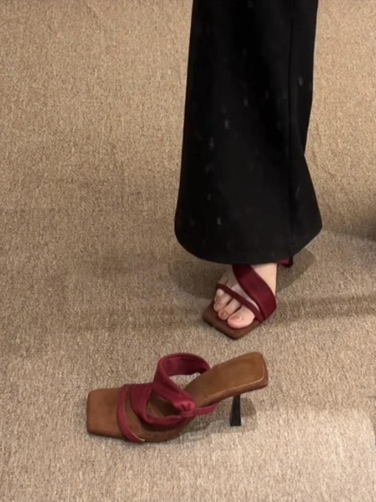 Open-toed word with beautiful sandals women's summer wear temperament high-heeled slippers cool slippers