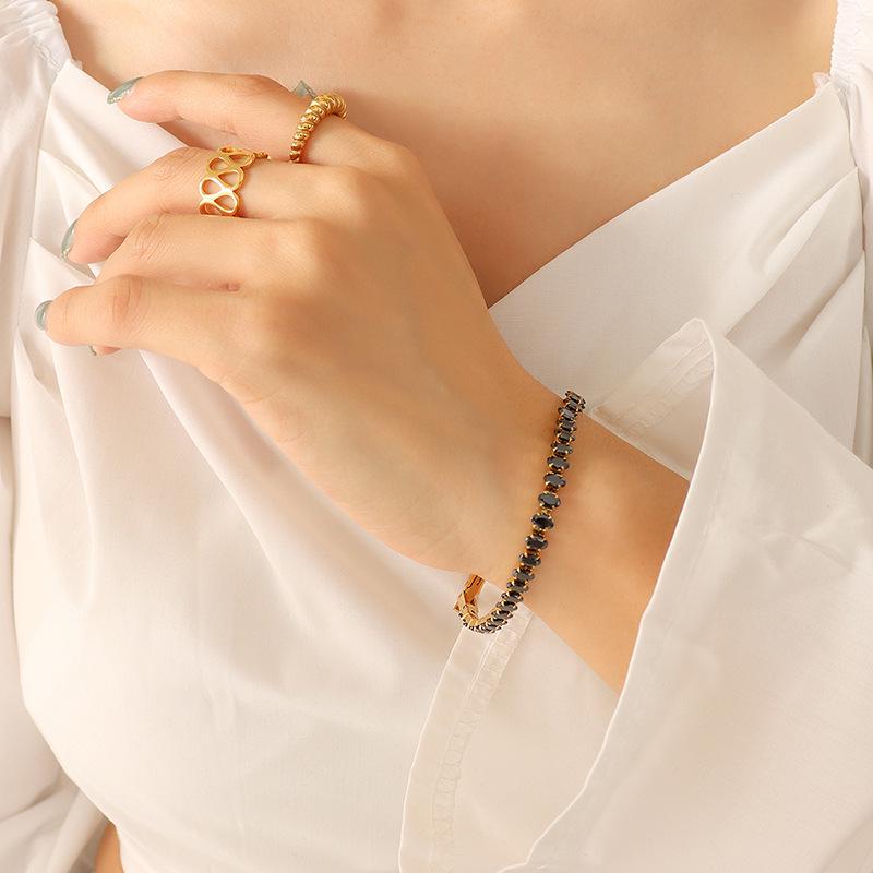 Elegant Noble Lady Necklace and Bracelet Set with Zircon Accents