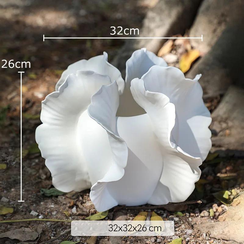 Colorful Wings Decorated Ceramic Vase Desk Decoration Flower Arrangement Artificial Flowers Decorative Floral Vases Modern Decor