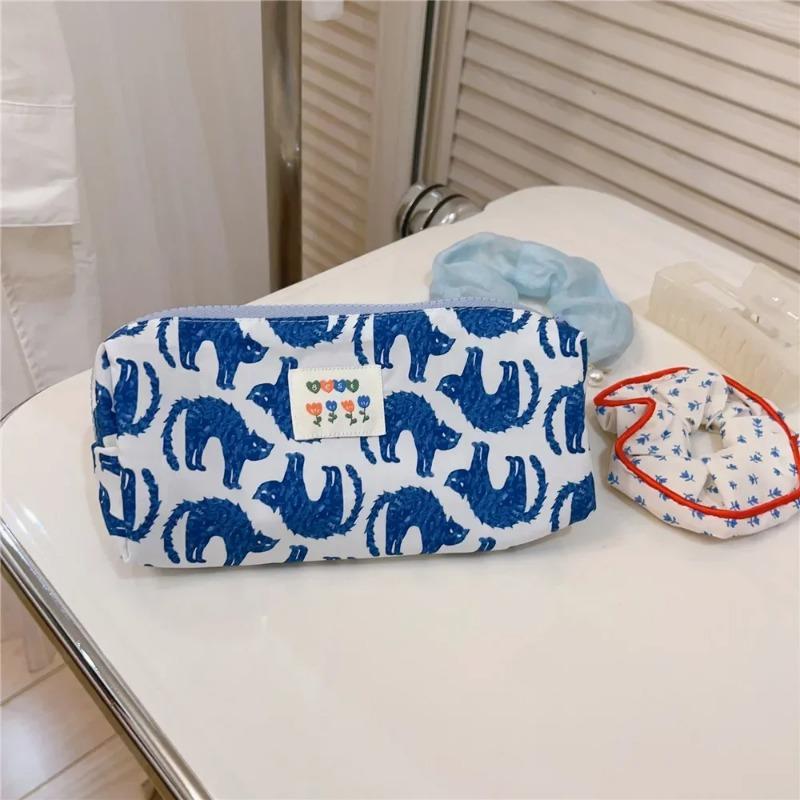 1pcs Fashion Blue Fresh Flower Makeup Bag Makeup Brush Organizer Cosmetic Storage Bag Student Large Capacity Pen Bag Pencil Pouch