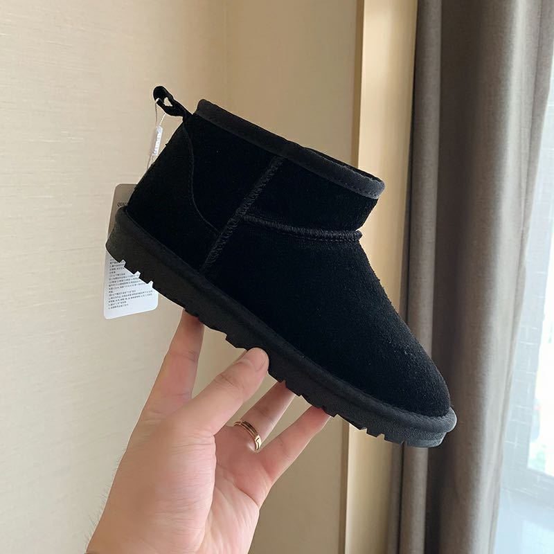 

Интернет знаменитости зимние ботинки женские зима 2024 новые универсальные пушистые туфли носить плоскую подошву с набивным рисунком утолщенные теплые хлопковые туфли 35 чёрный