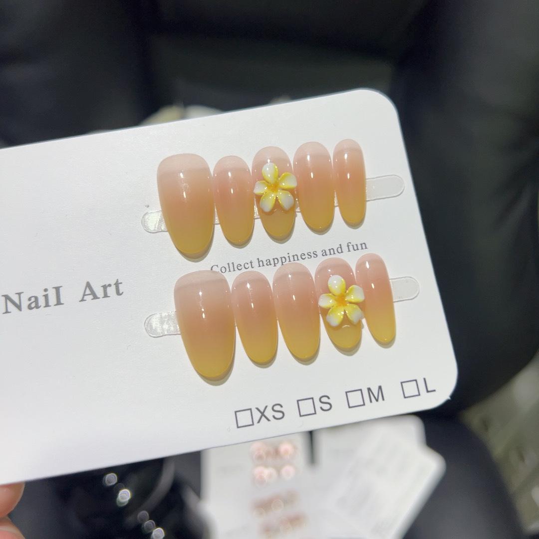 

Mango Pomelo Sago Hand-Carved Summer Yellow Flower Gradient Handmade Wearable Nail Art