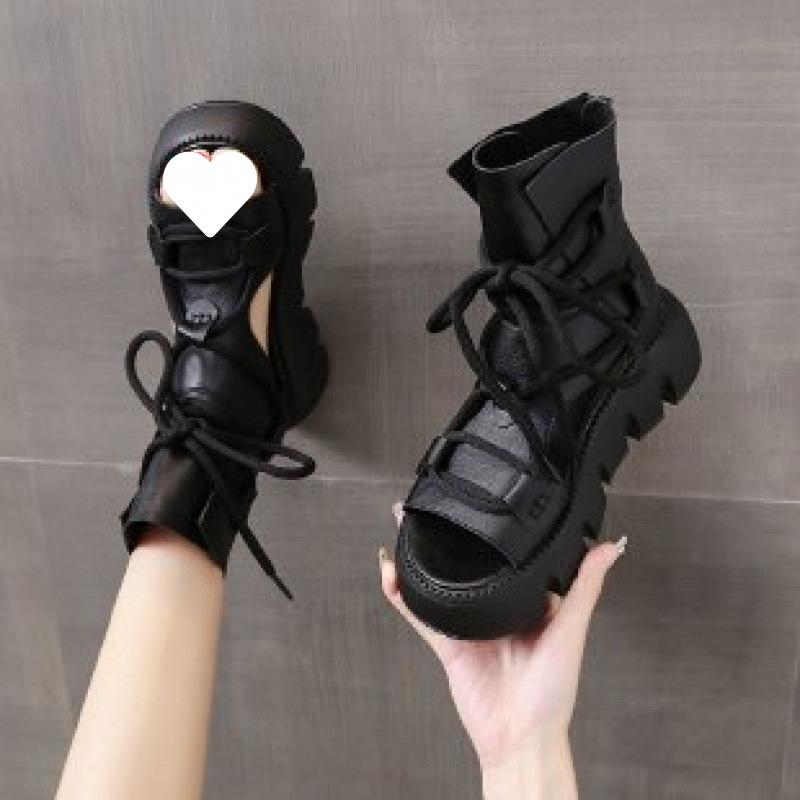 

Интернет-знаменитость маффин и рыбий рот холодные ботинки женские ремешки 2025 лето новые ретро высокие толстая подошва полые римские сандалии 40 чёрный