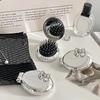 Perie de păr pliabilă cu oglindă de buzunar mini portabilă argintie, pentru fete și femei, rotundă, mică, de călătorie, pentru masaj, cu oglindă și accesorii de styling