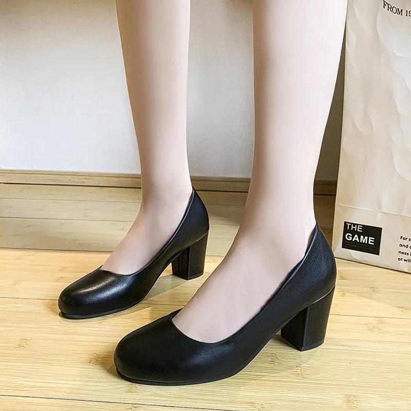 Fashion Women's Pumps Spring Autumn Round Toe Fashion Black High Quality Square Heel Party Lady Elegant Mom Slip-on Casual Basic Shoes