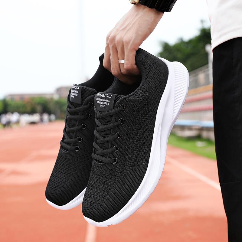 

Summer men s shoes 2025 new sports shoes mesh lightweight breathable running shoes men s non-slip wear-resistant fashion casual shoes 38