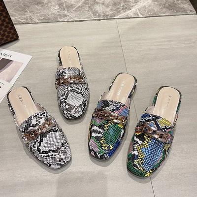 Pantoufles pour femmes Imprimé serpent Mocassins paresseux Chaîne en métal Mode Mules Bout carré Talon bas Sandales décontractées Couleur Diapositives de haute qualité