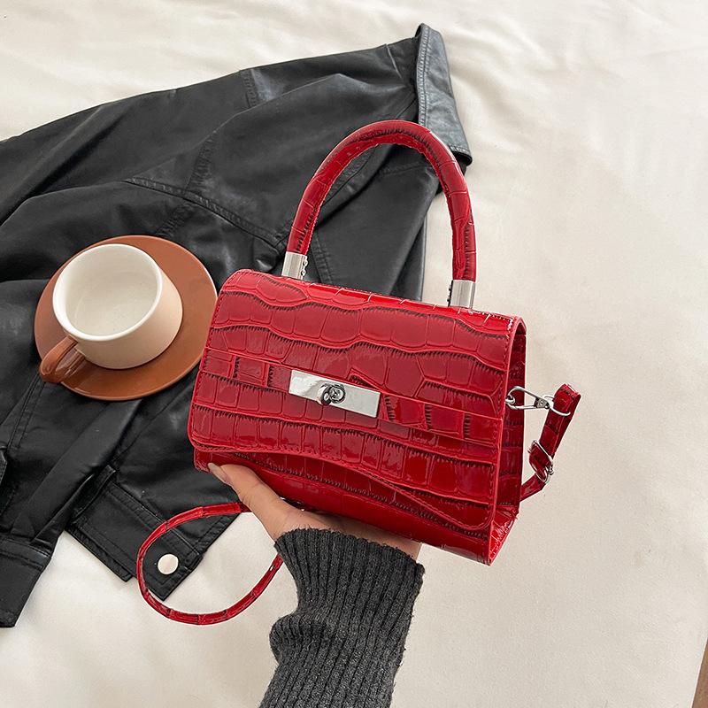 

Сумка Женская Сумка 2025 Новая Модная Мода Замок Сумка Через Плечо Сумка Кроссбоди Женская Простая Текстура Портативная Маленькая Квадратная Сумка красный