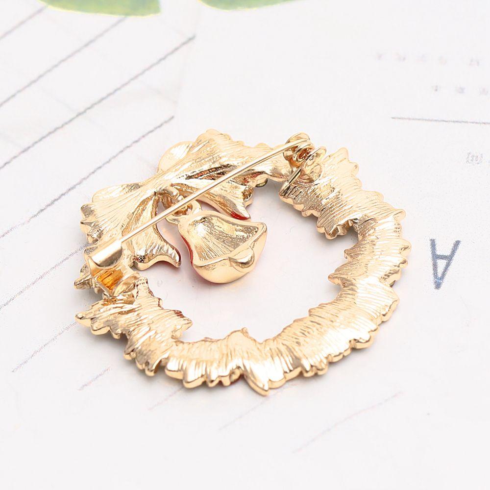 Merry Christmas Xmas Jewelry Enamel Brooch Santa Claus Hat Badges Pin Christmas Wreath Bells