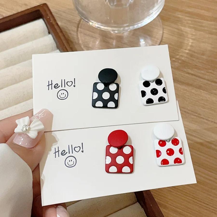 Korean Fashion Retro Cute Geometric Asymmetric Wave Dot Stud Earrings for Women's Trendy Contrast Color Pendant Earrings Gifts